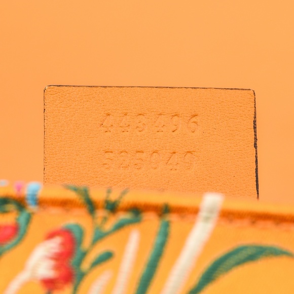 New Gucci Marmont GG Medium Shoulder Bag - Picture 7 of 8